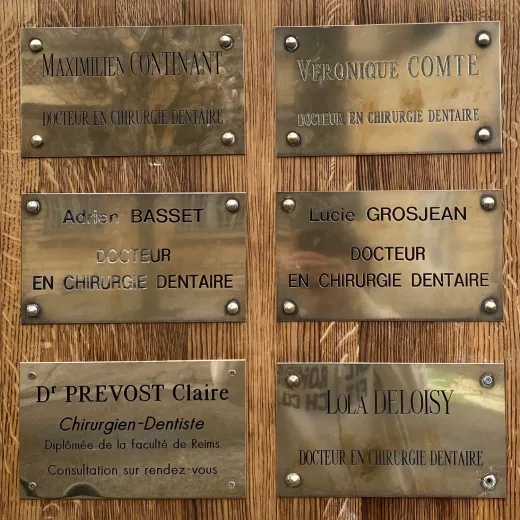 Plaques des chirurgiens-dentistes