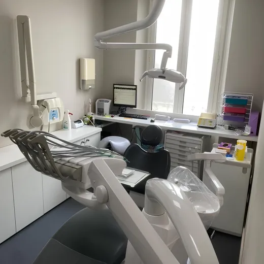 Fauteuil dentaire du cabinet du Dr Continant